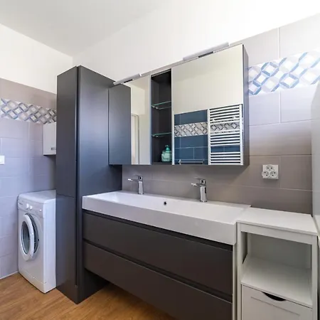 Splendid Air-conditioned 1 Bedroom With Balcony - Dodo Et Tartine * Hyères